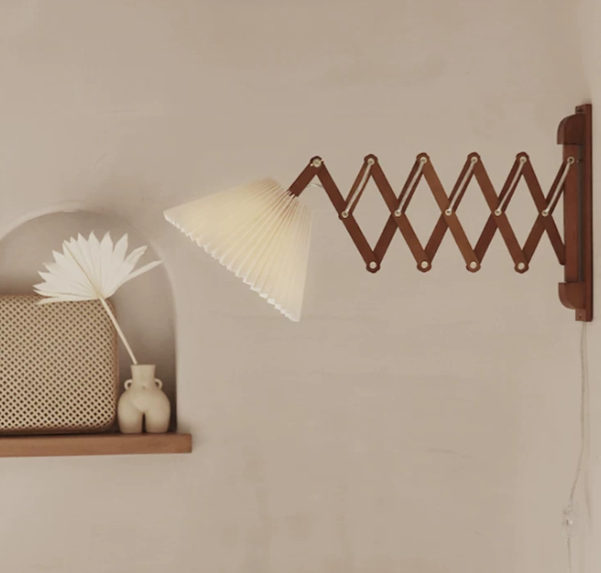Nordic Retro Telescopic Wall Lamp – Solid Wood Reading Light for Study, Living Room & Bedroom